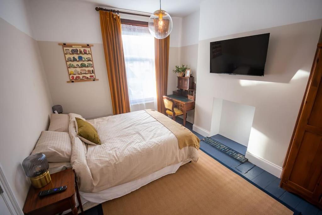 Villa 4-Bed Botanical Retreat Plymouth Esterno foto