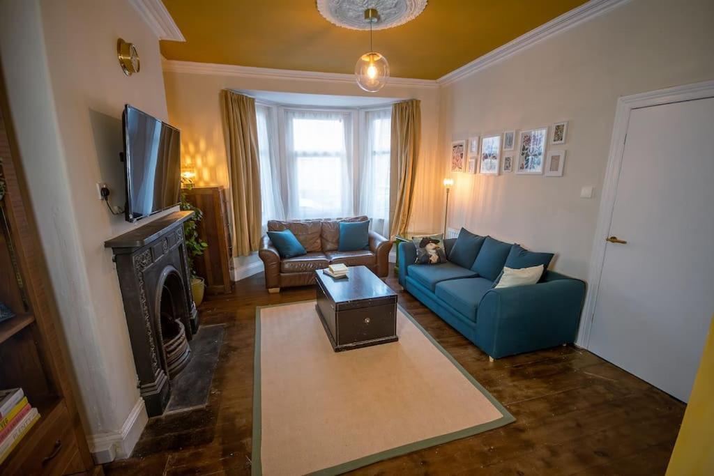 Villa 4-Bed Botanical Retreat Plymouth Esterno foto